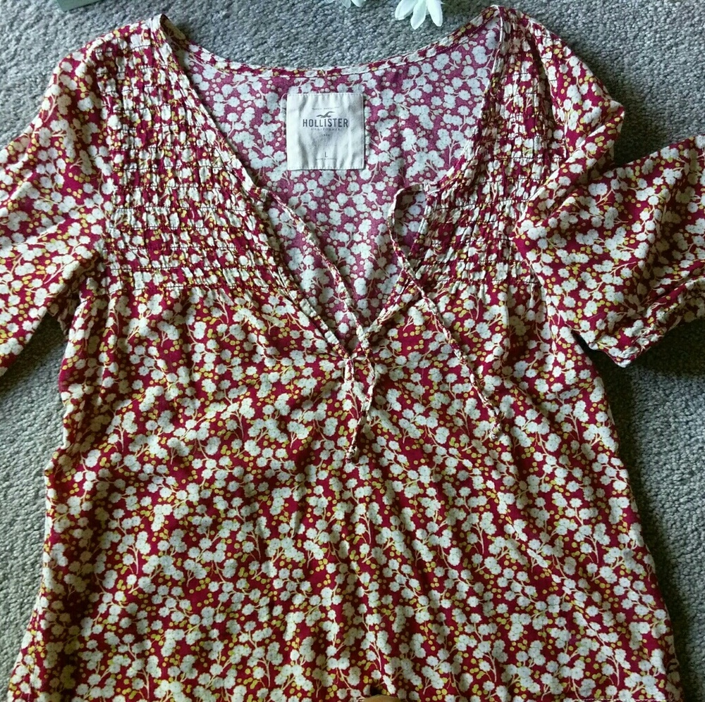 Hollister soft brown and gold front string top